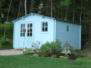 Prefab garden shed in Maine